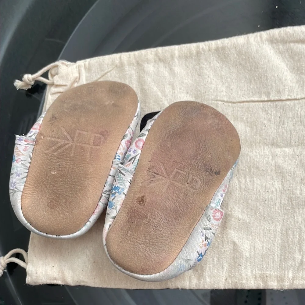Freshly Picked Floral Moccasins baby girl🩷